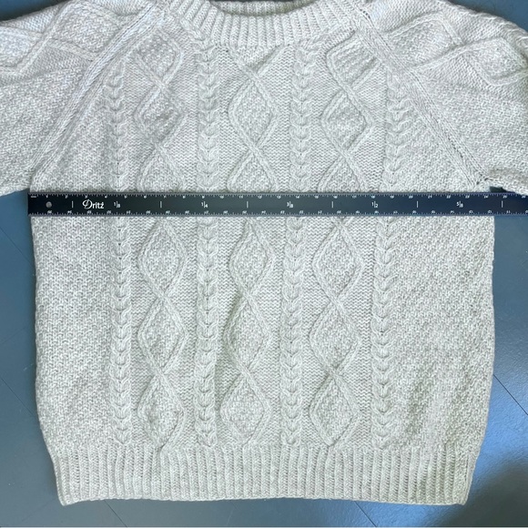 ❤️ SOLD ❤️ Vintage Aran Irish Sweater Fisherman Bainin Cable Hand Knit - Picture 11 of 12